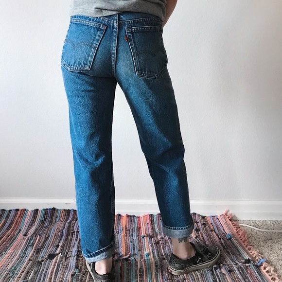 Vintage beautifully faded medium wash Levi’s 701 - Picture 2 of 8